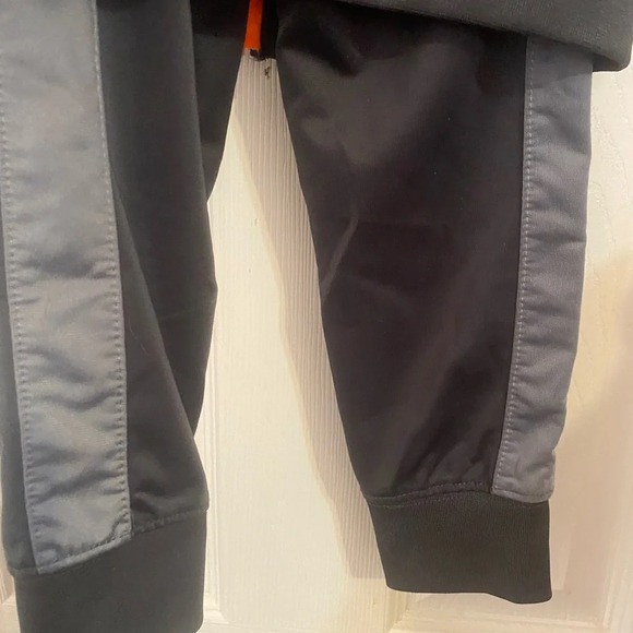 Boy’s Nike Tracksuit - Picture 8 of 10